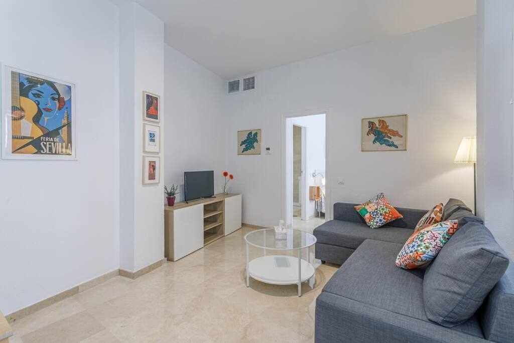 Santa Cruz Parking Incluido Apartment Seville Luaran gambar