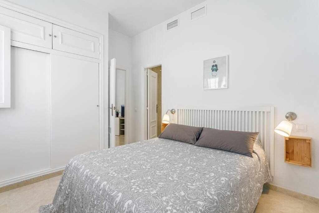 Santa Cruz Parking Incluido Apartment Seville Luaran gambar